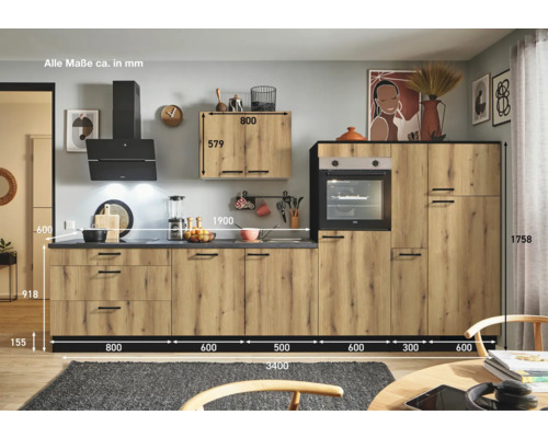 Cuisine avec éléments hauts, hotte aspirante et four encastrable avec dimensions en millimètres