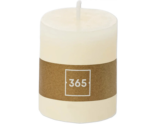 Dekorative Stumpenkerze mit Banderole