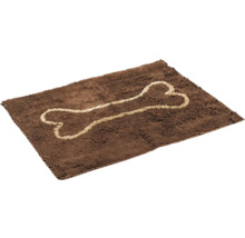 Braune Schmutzfangmatte mit Knochenmotiv für Hunde.
