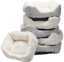 Pile de lits pour chats en tissu