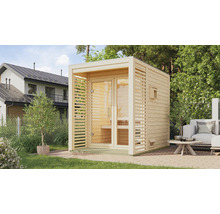 Holzsauna im Garten mit Glasfront und Sitzbereich