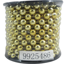 Goldfarbene Perlenkette im Behälter