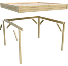 Construction en bois avec fondation et cadre partiellement monté