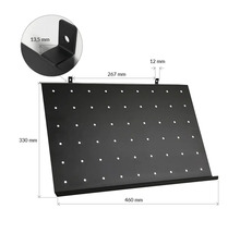 Gelochte Werkzeugwand mit den Maßen 460 mm mal 330 mm