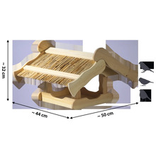 Vogelhaus aus Holz mit Strohdach und Größenangaben