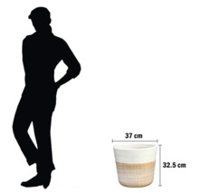 Blumentopf mit den Maßen 37 cm mal 32,5 cm