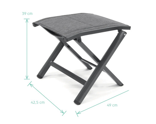 Tabouret pliant avec assise en tissu et dimensions de 39 x 42,5 x 49 cm.