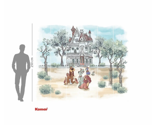 Komar Fototapete mit Hundemotiv vor einem Haus