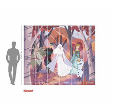 Komar Fototapete mit Frozen-Motiv und Figuren in einem Wald, Abmessungen 250 cm Höhe mal 300 cm Breite
