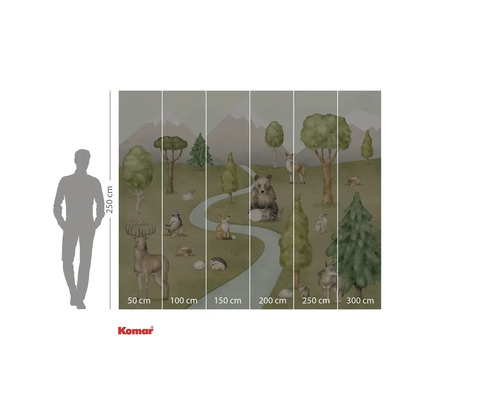 Papier peint photo avec animaux de la forêt, arbres et montagnes