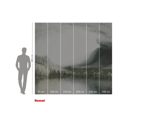 Papier peint photo Komar avec un motif de lac dans le brouillard, dimensions incluses