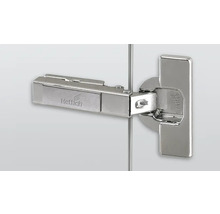 Hettich Scharnier an einer Schranktür