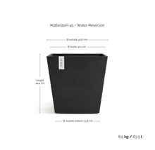 Quadratischer Blumentopf Ecopots Rotterdam 45 mit Wasserreservoir, Höhe 44,4 Zentimeter, Außendurchmesser 43,6 Zentimeter, Volumen 63,5 Liter.