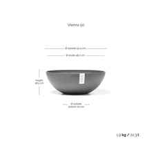 Ecopots Pflanzschale Vienna 50 in Grau: Durchmesser 50,4 Zentimeter, Höhe 18,5 Zentimeter, Volumen 22,3 Liter, Gewicht 1,9 Kilogramm.
