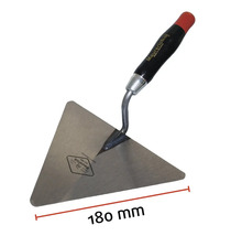 Maurerkelle mit dreieckiger Kelle und 180 Millimeter Kantenlänge