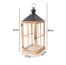 Lanterne en bois avec toit en métal noir et verre, hauteur 58 centimètres, largeur 23 centimètres, profondeur 23 centimètres.
