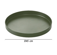 Soucoupe ronde en plastique vert olive d un diamètre de 45 centimètres.