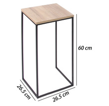 Sellette pour plantes avec plateau en bois et cadre en métal noir, hauteur 60 centimètres, largeur 26,5 centimètres, profondeur 26,5 centimètres.