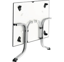 Table pliée avec pieds en métal vue de dessous