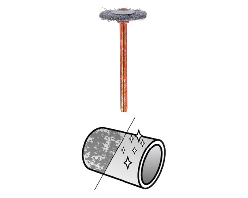 Embout de brosse métallique pour perceuse et illustration de tuyau pour le nettoyage du métal