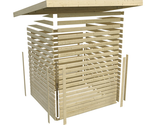 Image d''une maison en bois en construction avec des poutres en bois